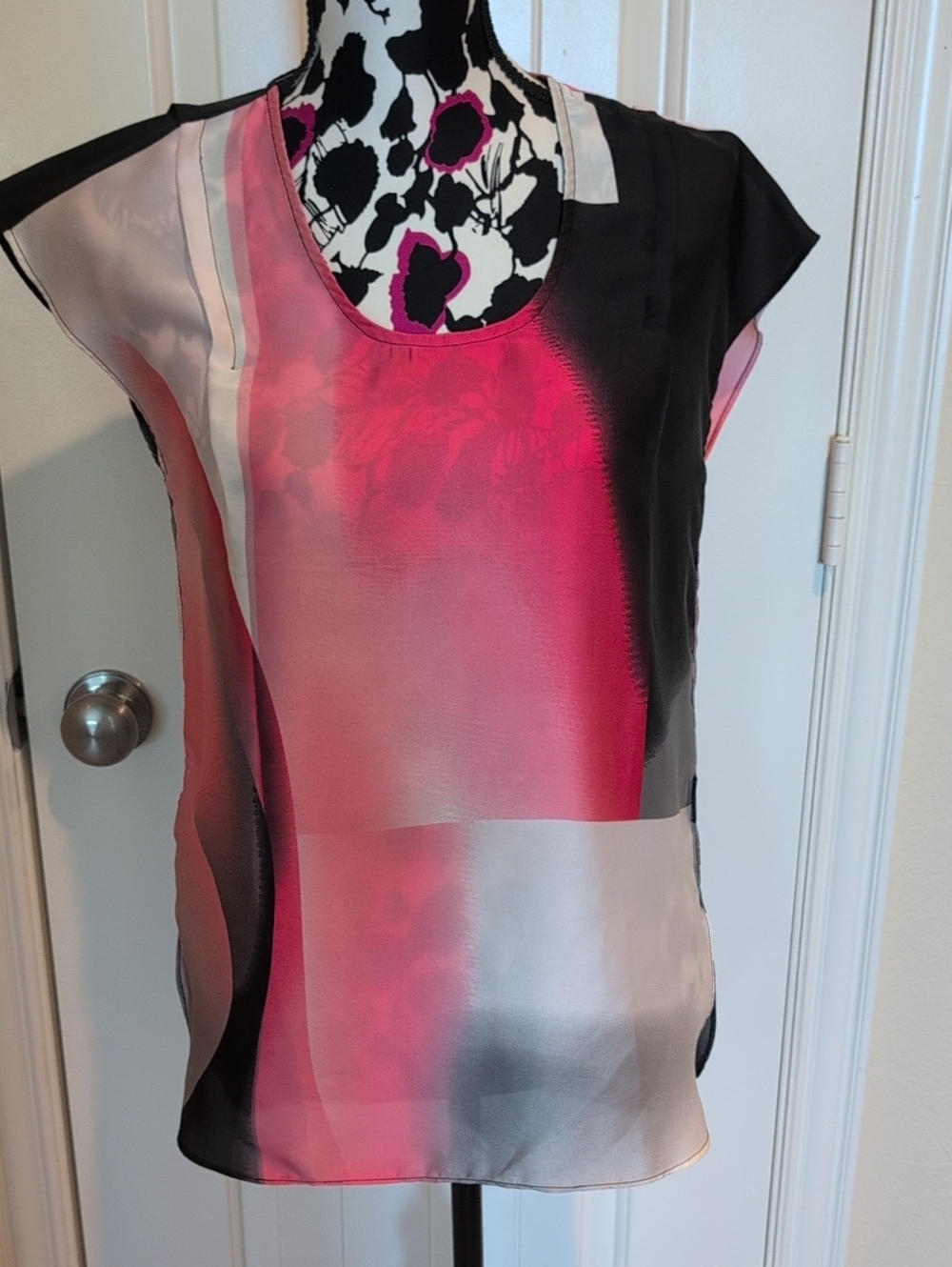 Calvin Klein Jeans Pink and Black Gradient Cap-Sleeve Blouse Size XS